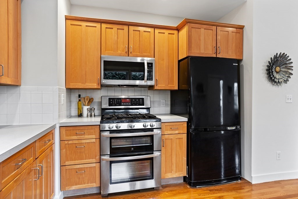 78 Springs Road Bedford, MA 01730 - Photo 6 of 29 Gallery Image 6