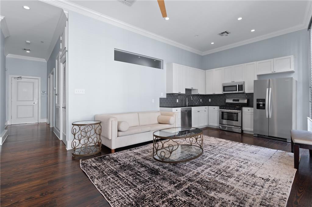 220 Decatur Street, Unit 204 New Orleans, LA 70130 - Photo 9 of 17 Gallery Image 9