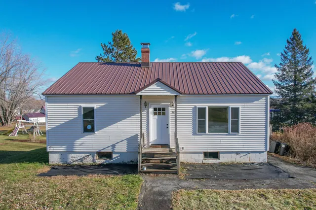 $265,000 | 36 Ireland Avenue, Corinna, ME 04928