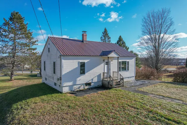 $265,000 | 36 Ireland Avenue, Corinna, ME 04928