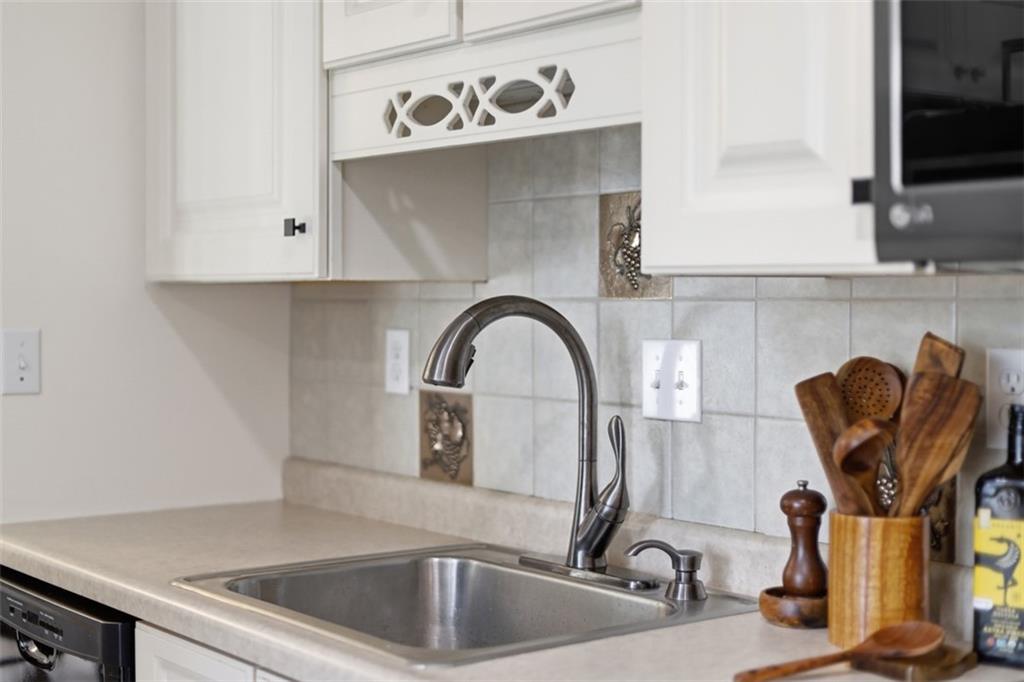 2558 Grouse Ridge, Unit A Wexford, PA 15090 - Photo 13 of 39