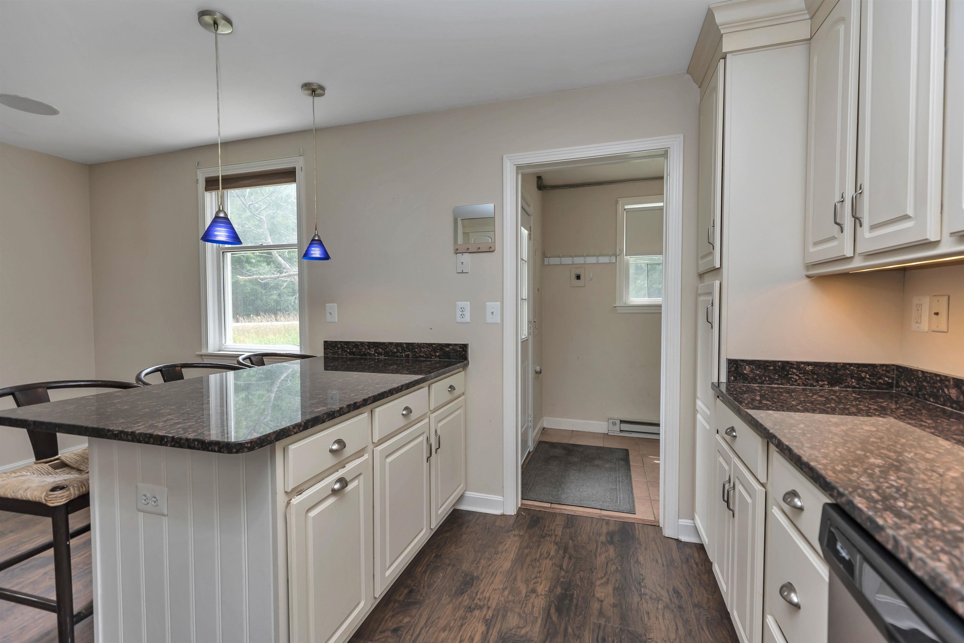 2 Chestnut Circle Merrimack, NH 03054 - Photo 11 of 35