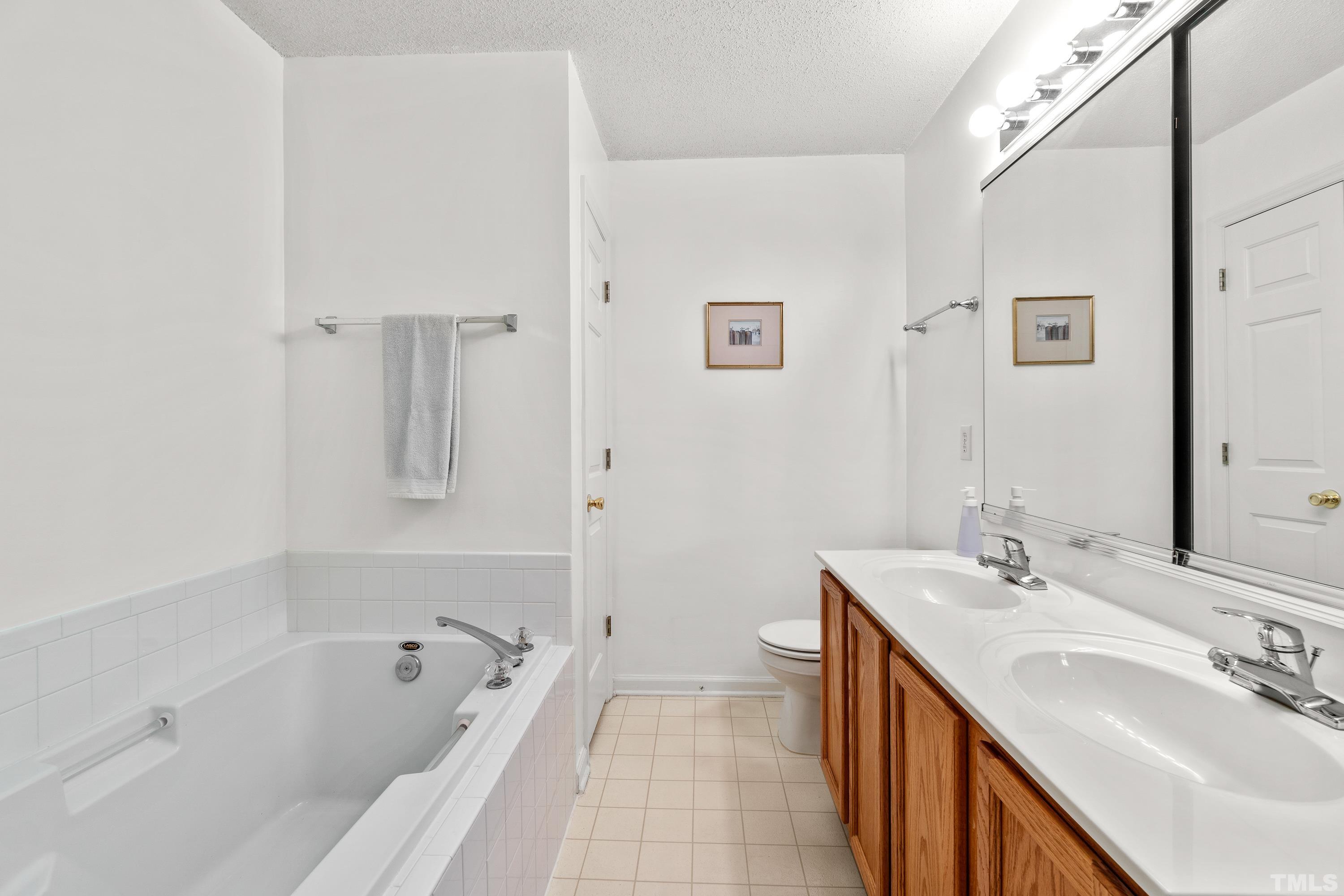8650 Neuse Landing Lane, Unit 104 Raleigh, NC 27616 - Photo 17 of 18 Gallery Image 17