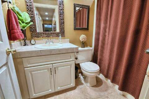 12269 White Lake Road Fenton, MI 48430 - Photo 18 of 32 20415721-17.JPG