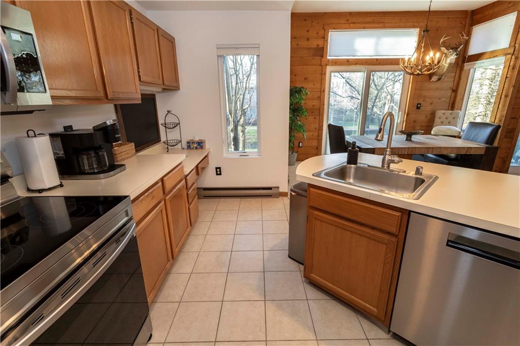 1922 South Ridge Court Hidden Valley, PA 15502 - Photo 12 of 44 Gallery Image 12