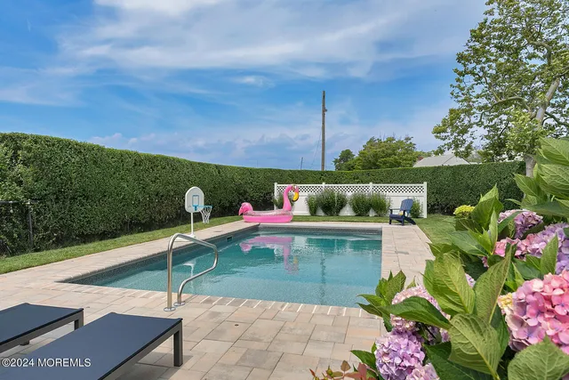 $6,000 | 208 Neptune Place, Sea Girt, NJ 08750