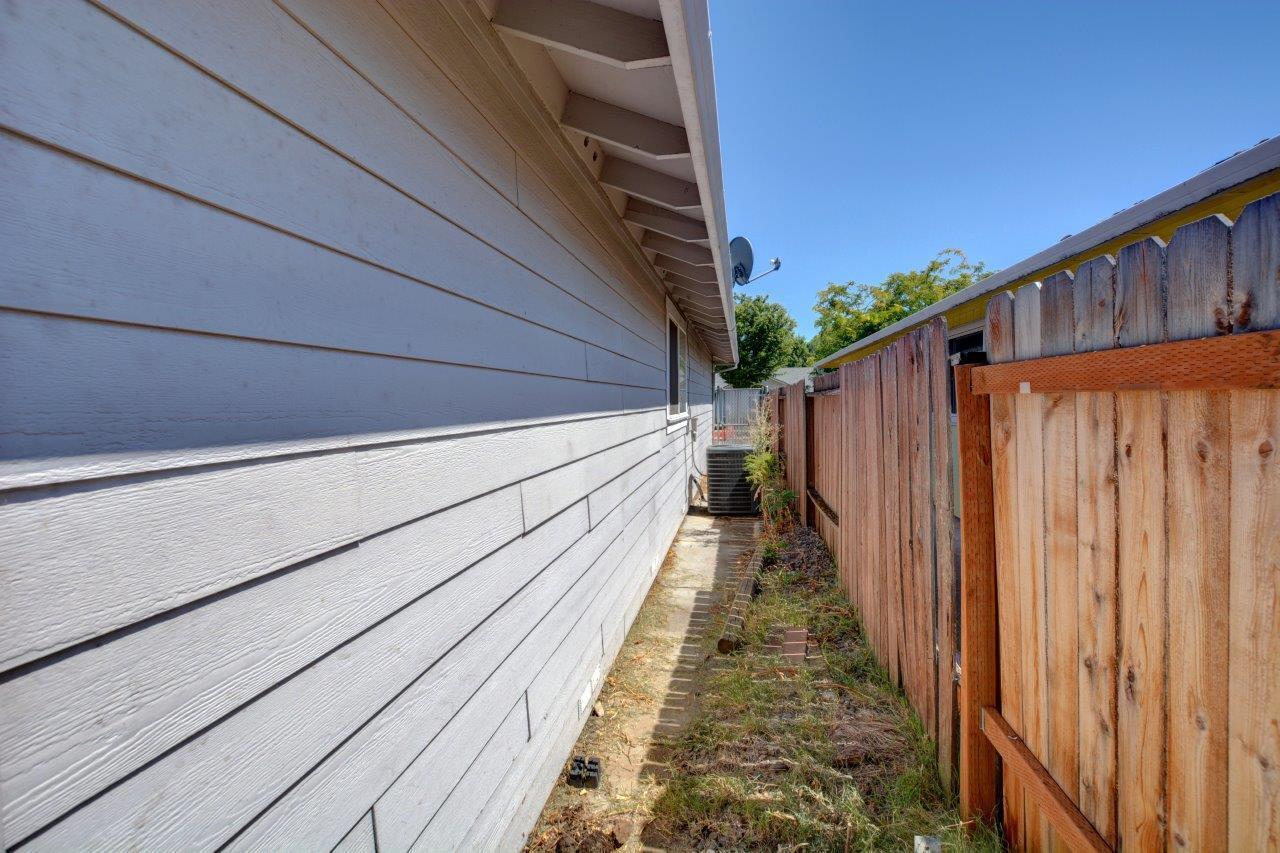 522 Daniel Street Central Point, OR 97502 - Photo 21 of 26 Pic 21