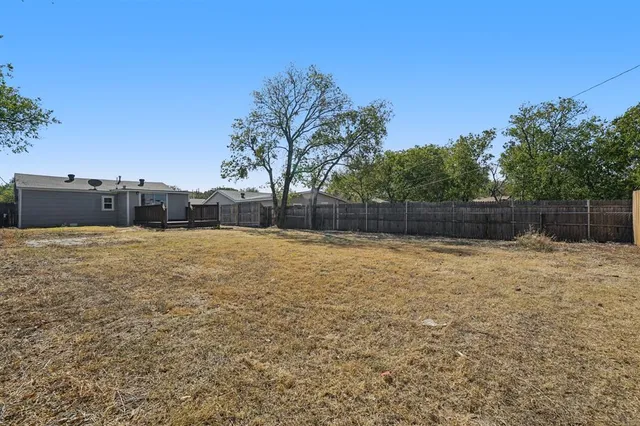 $185,000 | 8500 Wyatt Drive, White Settlement, TX 76108