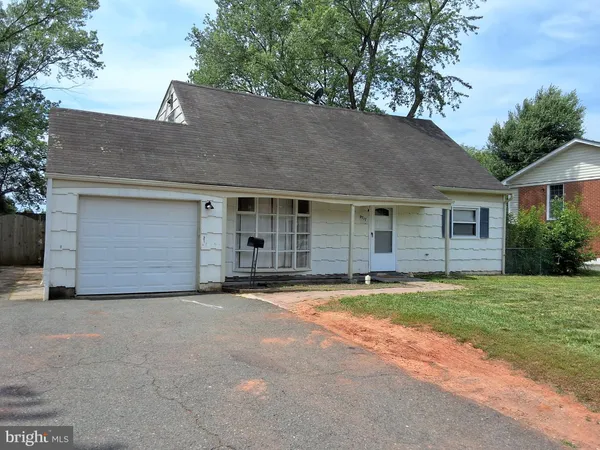 $525,000 | 9717 Lomond Drive, Manassas, VA 20109