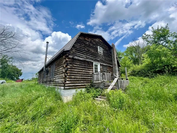 $169,999 | 370 Ward Road, Hammond, NY 13646