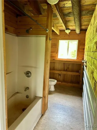 $169,999 | 370 Ward Road, Hammond, NY 13646