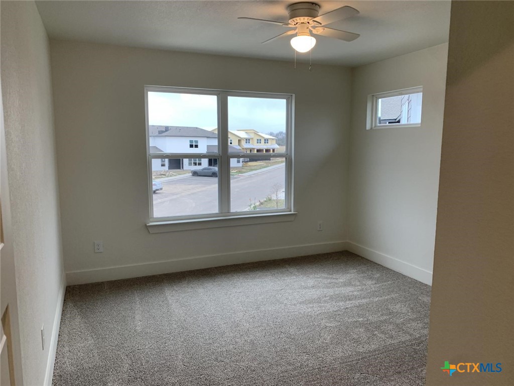 1862 Royal Loop Belton, TX 76513 - Photo 23 of 26 an empty room with a window
