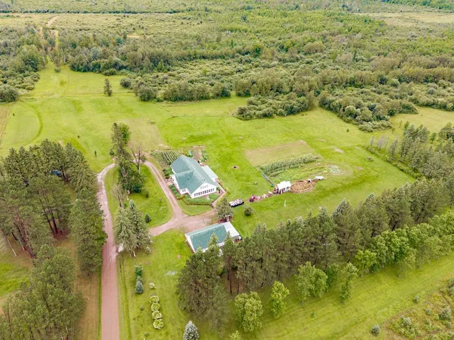 $695,000 | 3723 Birchwood Road, Kettle River, MN 55757