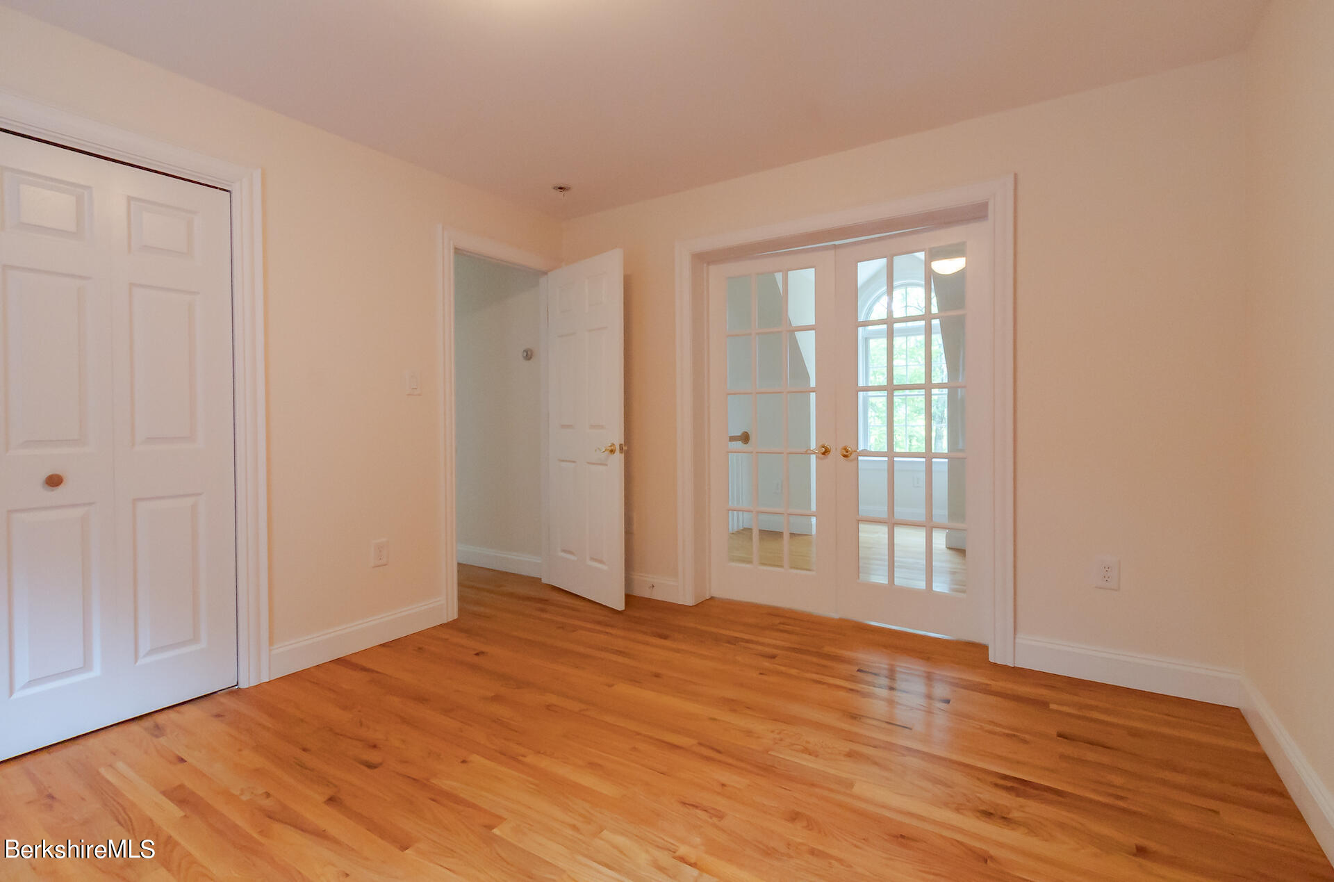 6 Oxbow Road Egremont, MA 01230 - Photo 27 of 42 a view of empty room with wooden floor and fan