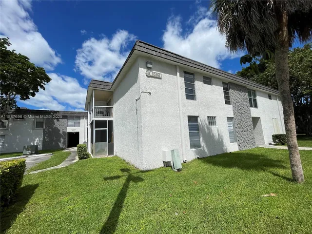 $1,700 | 10361 North Kendall Drive, Unit B4, Miami, FL 33176