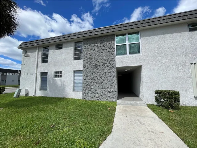 $1,700 | 10361 North Kendall Drive, Unit B4, Miami, FL 33176