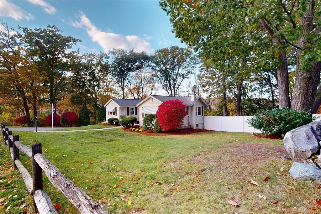 1393 Trapelo Road Waltham, MA 02451 - Photo 5 of 36 Gallery Image 5