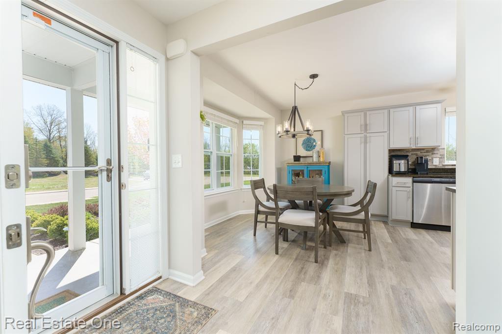 820 Nelson's Ridge Drive Howell, MI 48843 - Photo 11 of 33