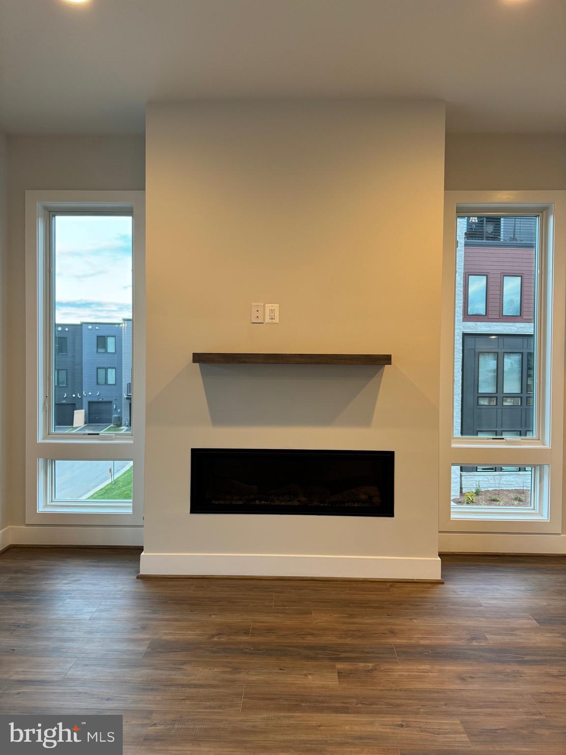 9779 Azure Alley Bethesda, MD 20817 - Photo 14 of 48 Gas fireplace
