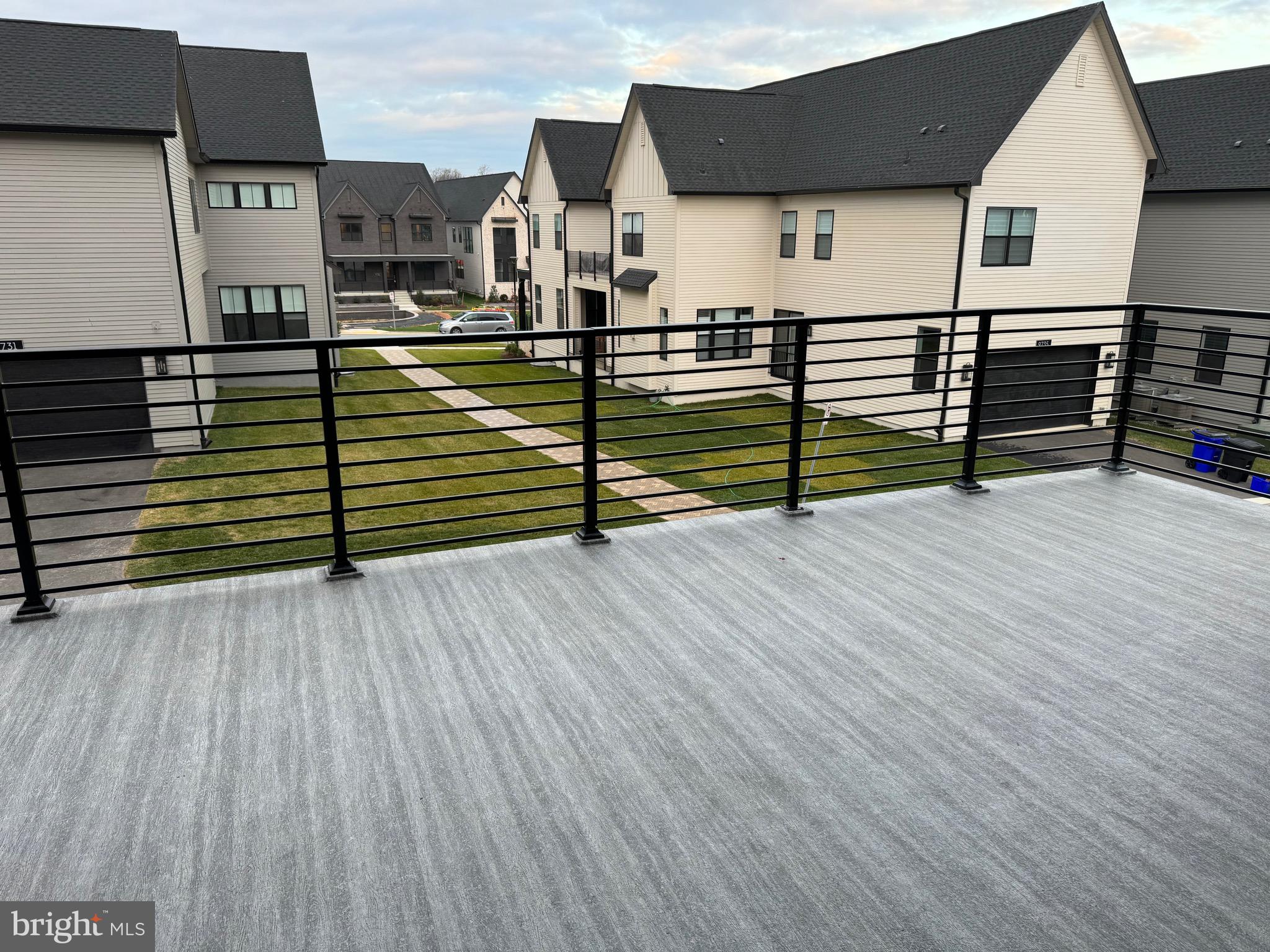 9779 Azure Alley Bethesda, MD 20817 - Photo 18 of 48 Deck off of the great room