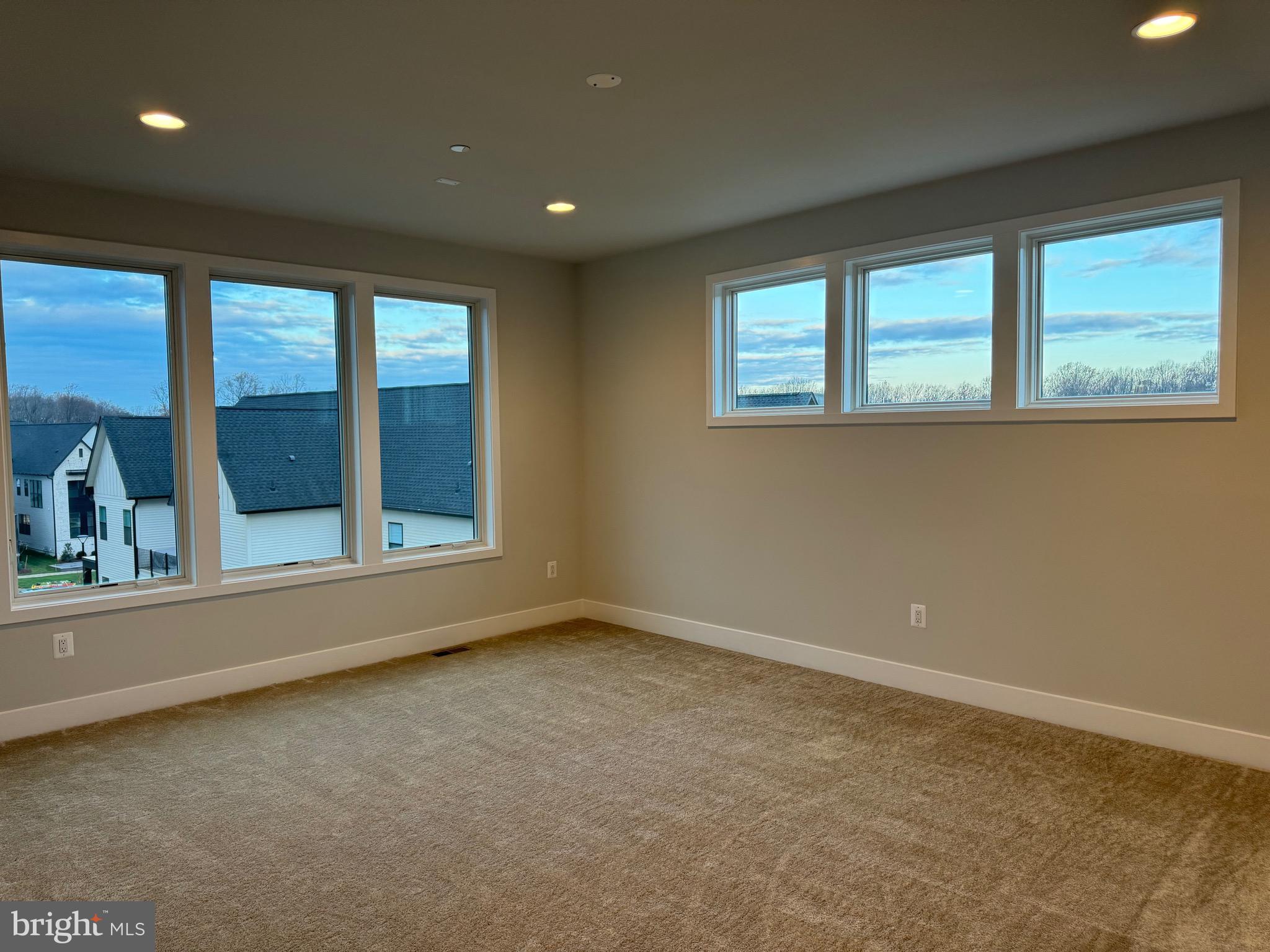 9779 Azure Alley Bethesda, MD 20817 - Photo 29 of 48 2nd bedroom
