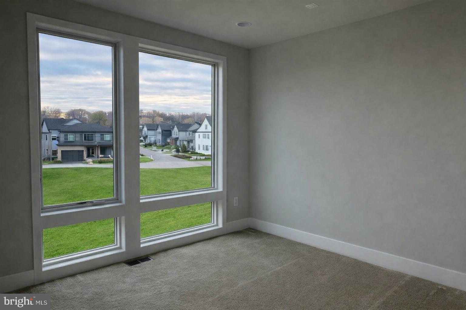 9779 Azure Alley Bethesda, MD 20817 - Photo 30 of 48 Third bedroom