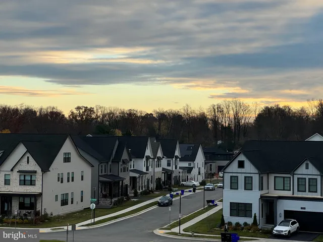 $6,950 | 9779 Azure Alley, Bethesda, MD 20817