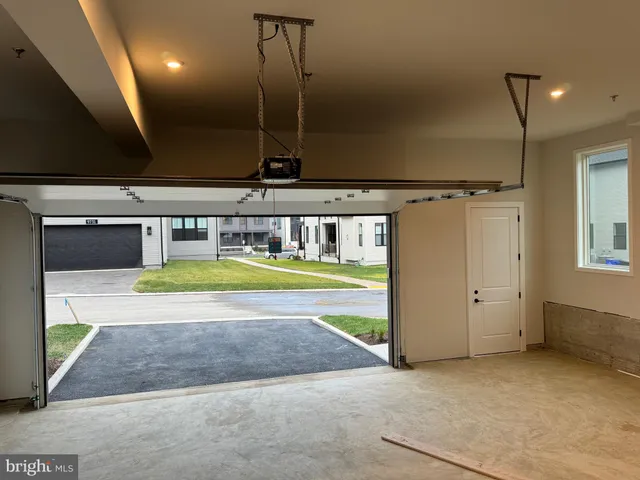 $6,950 | 9779 Azure Alley, Bethesda, MD 20817