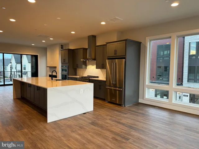 $6,950 | 9779 Azure Alley, Bethesda, MD 20817