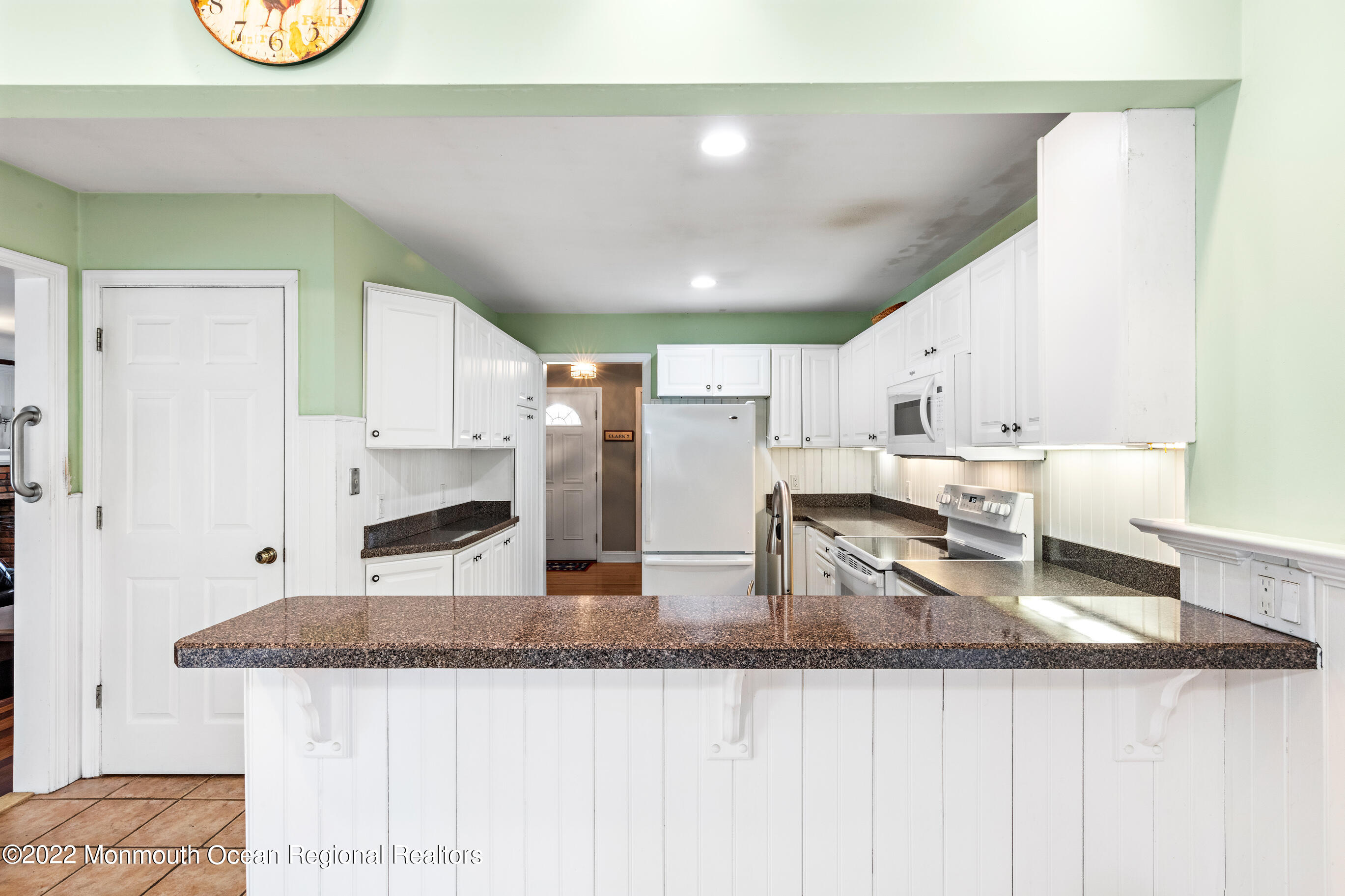360 Fairfield Road Freehold, NJ 07728 - Photo 14 of 66 360FairfieldOnline-20