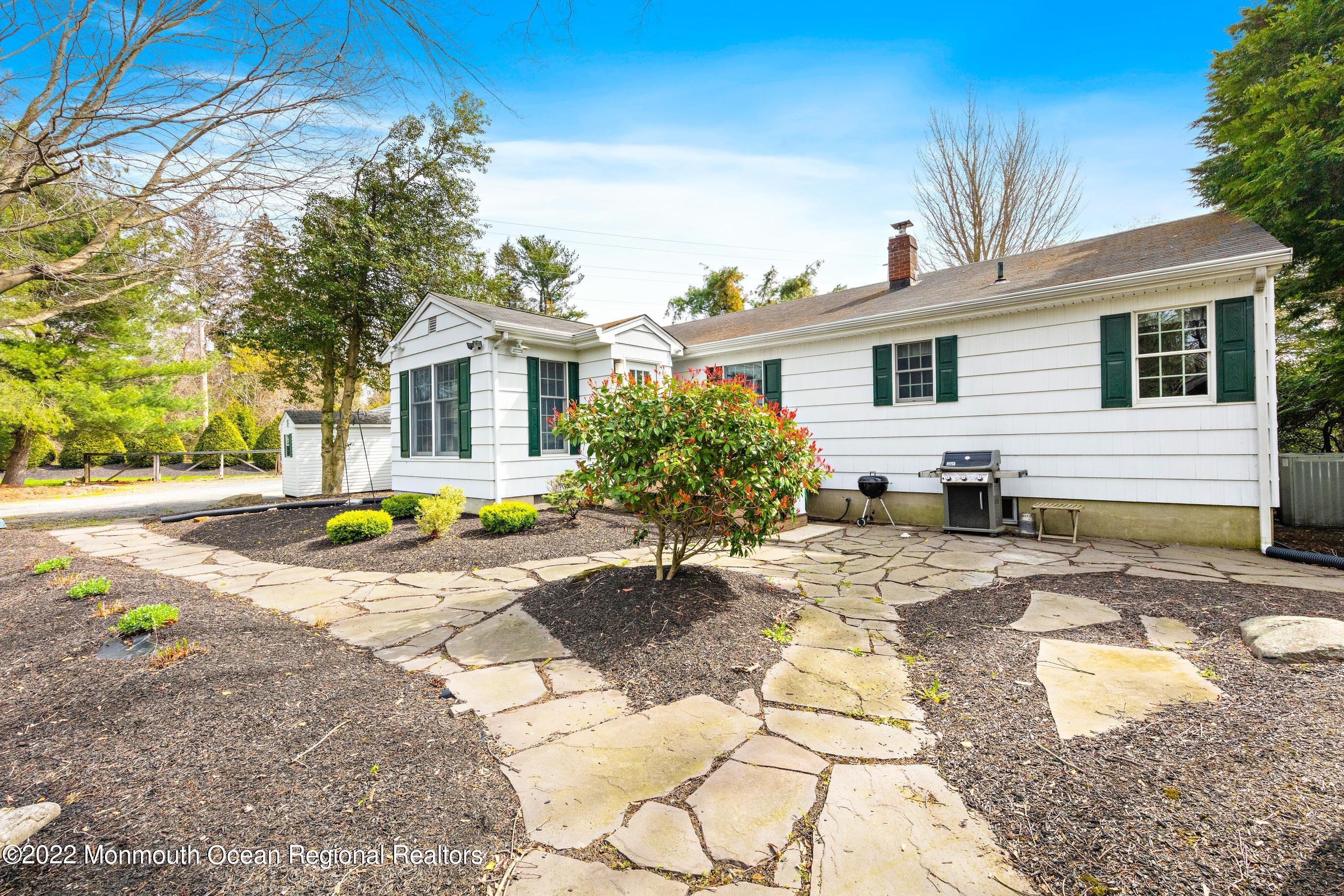 360 Fairfield Road Freehold, NJ 07728 - Photo 33 of 66 360FairfieldOnline-56