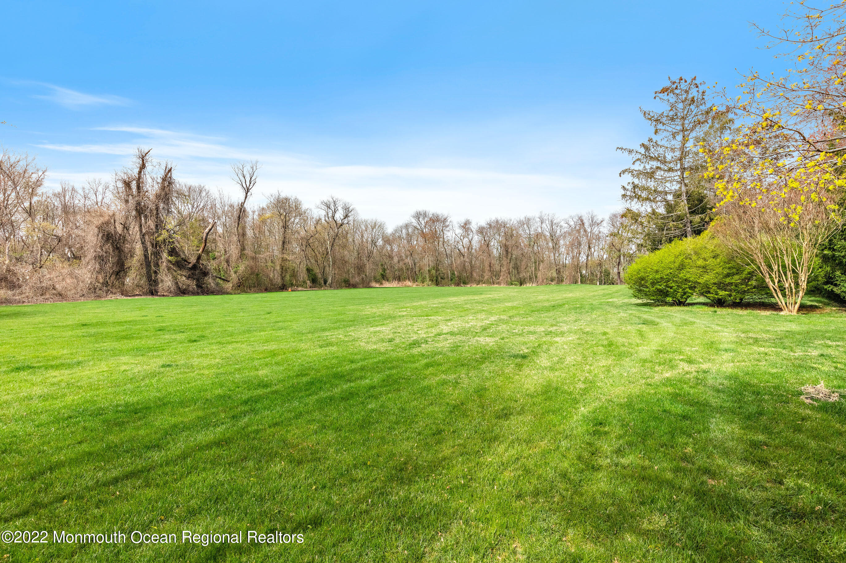 360 Fairfield Road Freehold, NJ 07728 - Photo 40 of 66 360FairfieldOnline-63