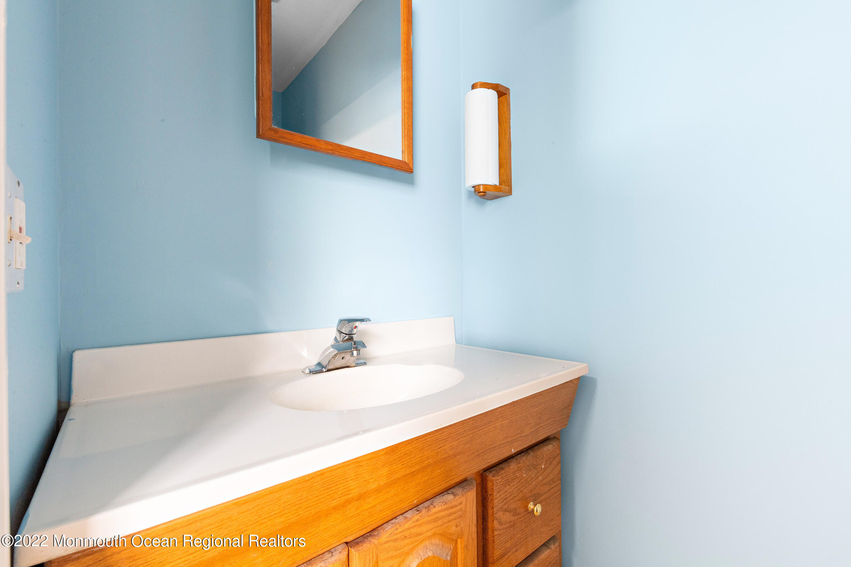 360 Fairfield Road Freehold, NJ 07728 - Photo 48 of 66 360FairfieldOnline-46