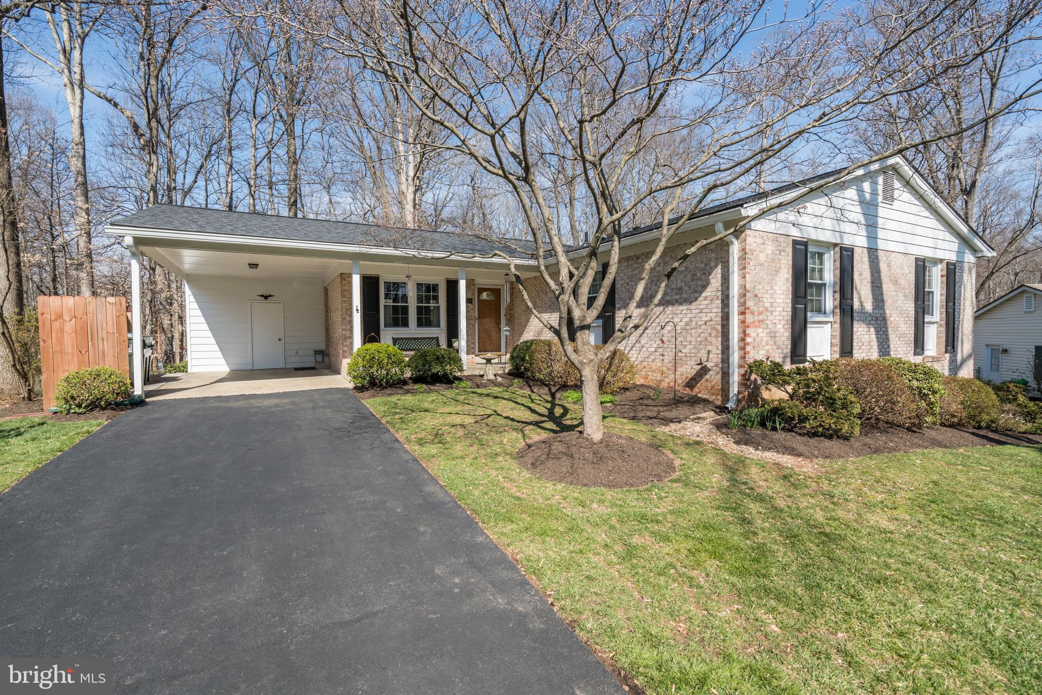 7104 Bear Court Springfield, VA 22153 - Photo 2 of 67 Gallery Image 2