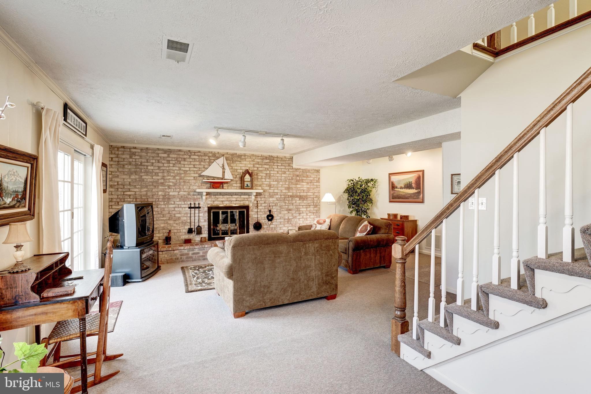 7104 Bear Court Springfield, VA 22153 - Photo 41 of 67 Gallery Image 41