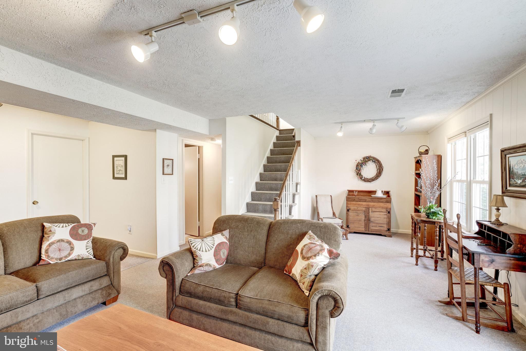 7104 Bear Court Springfield, VA 22153 - Photo 42 of 67 Gallery Image 42