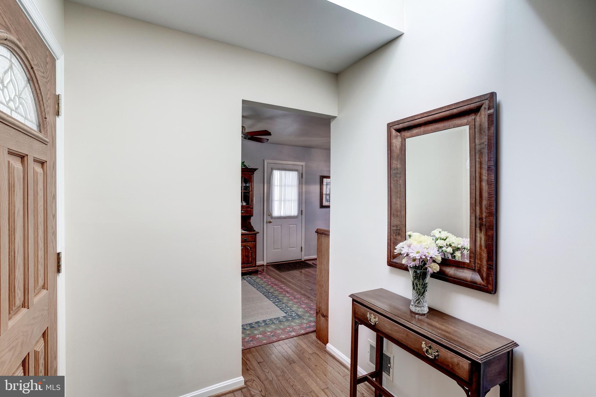 7104 Bear Court Springfield, VA 22153 - Photo 7 of 67 Gallery Image 7