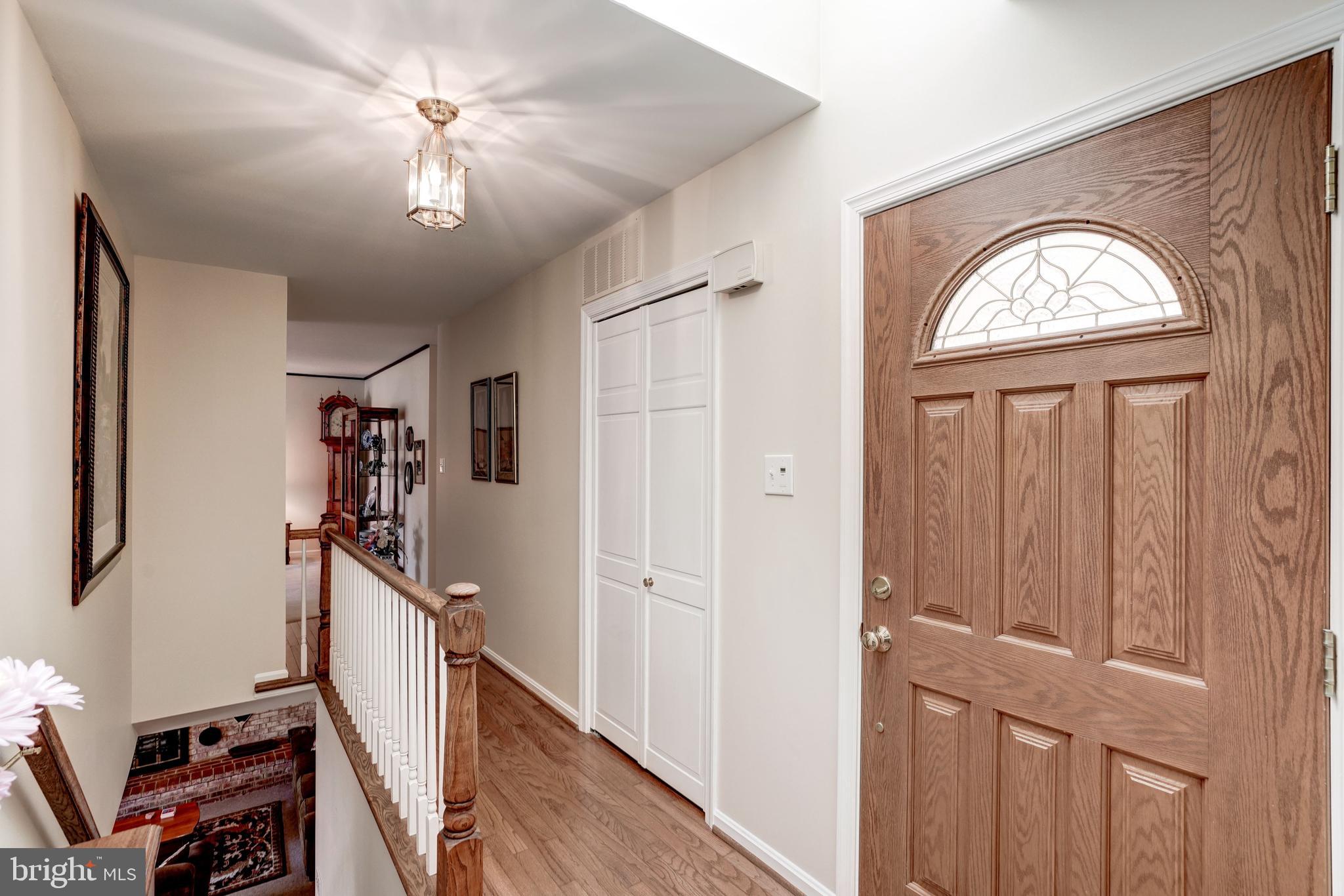 7104 Bear Court Springfield, VA 22153 - Photo 8 of 67 Gallery Image 8