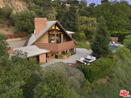$11,850,000 | 14148 Rustic Lane, Pacific Palisades, CA 90272