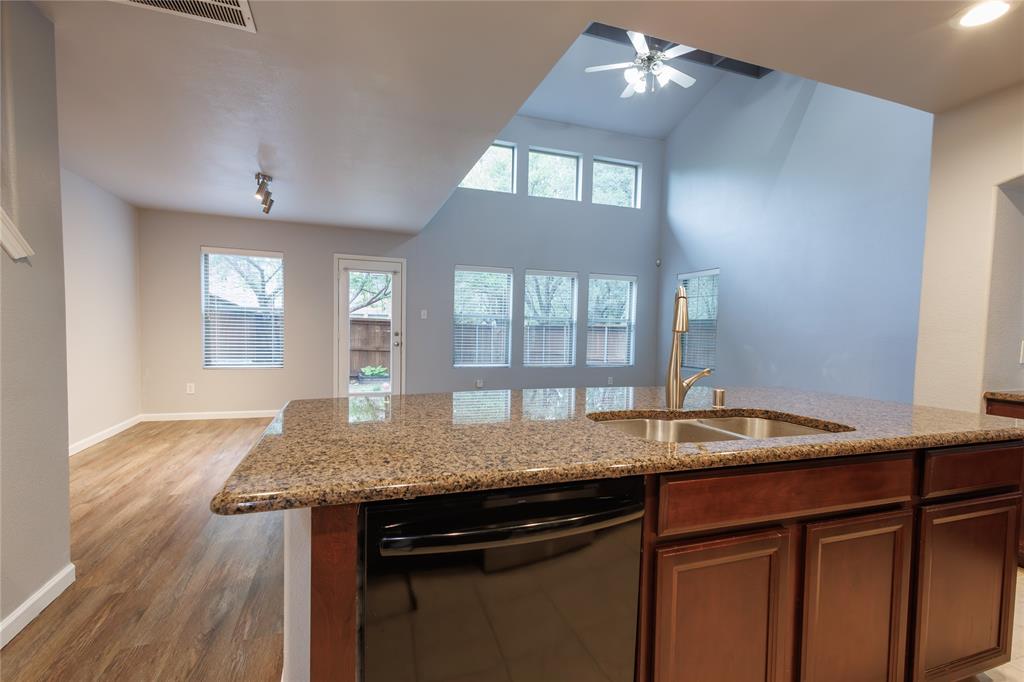 1124 Sophia Street Allen, TX 75013 - Photo 11 of 27