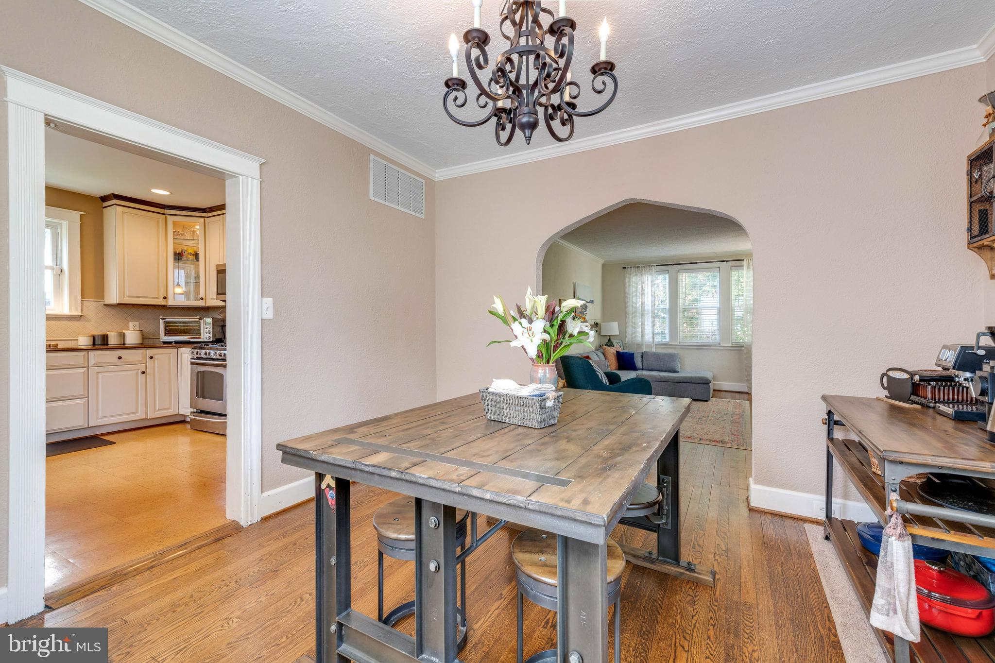 621 Anneslie Road Baltimore, MD 21212 - Photo 8 of 37