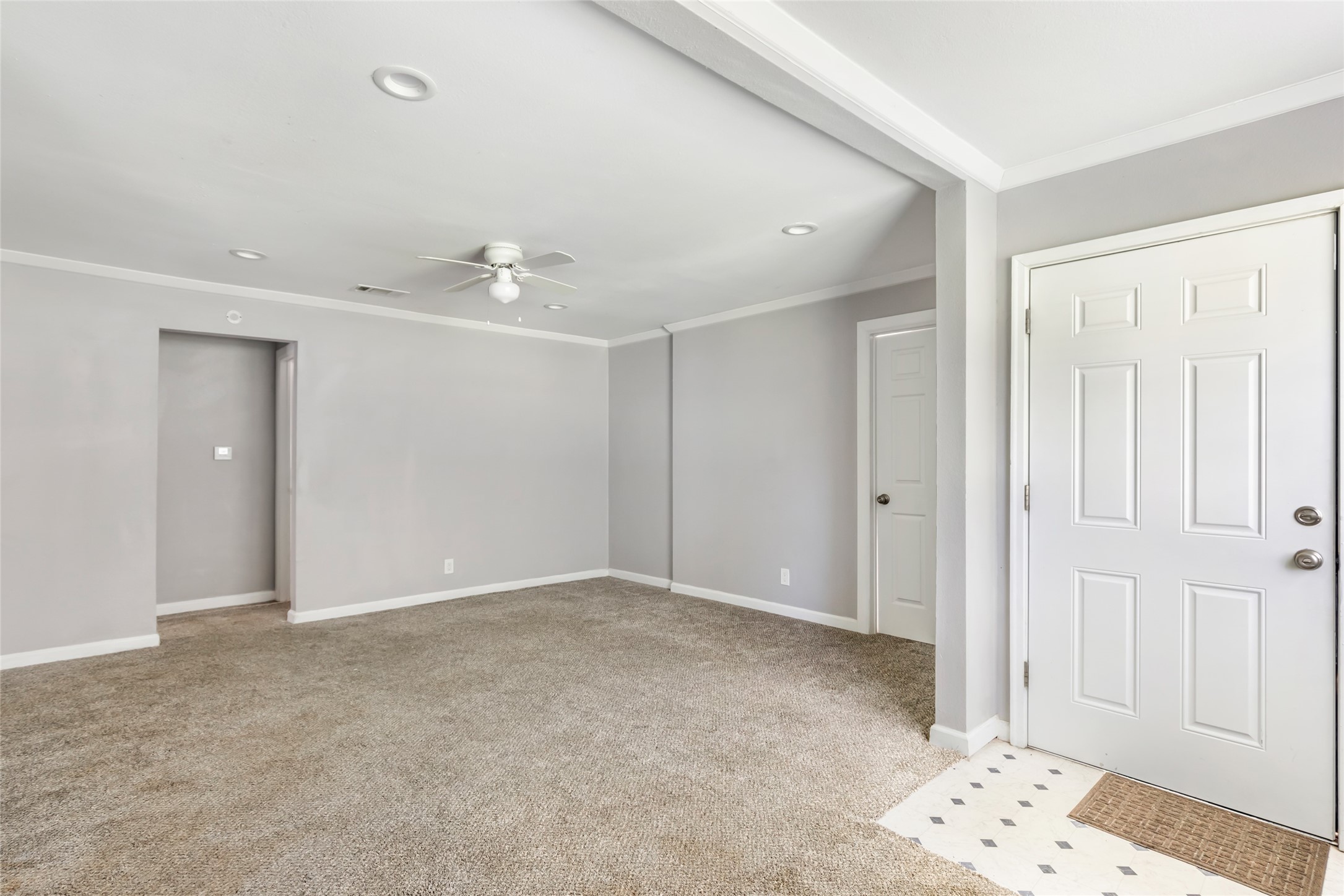 26864 Morgan Cemetery Road Cleveland, TX 77328 - Photo 14 of 26 a view of a big room with a chandelier fan