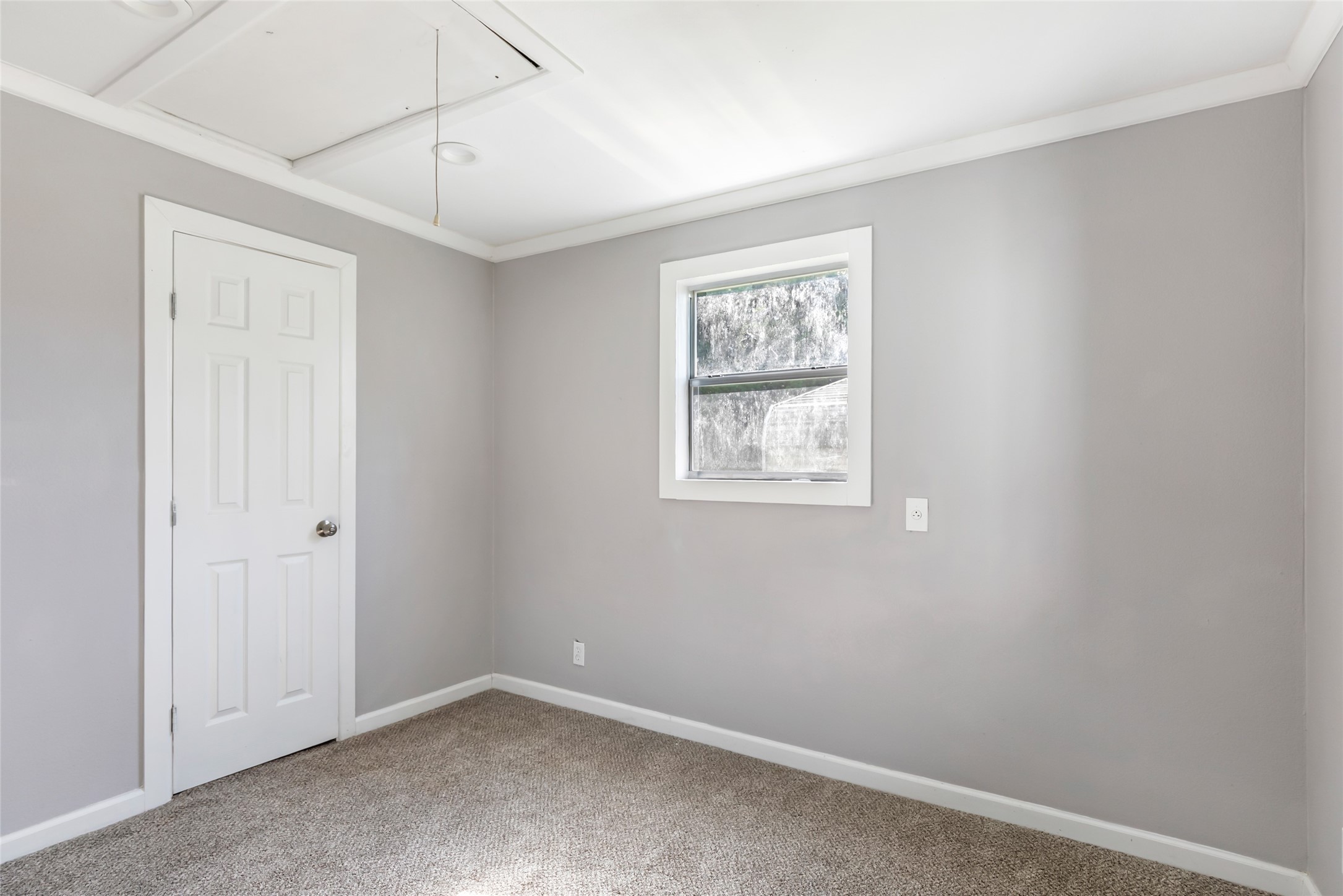 26864 Morgan Cemetery Road Cleveland, TX 77328 - Photo 21 of 26 an empty room with windows