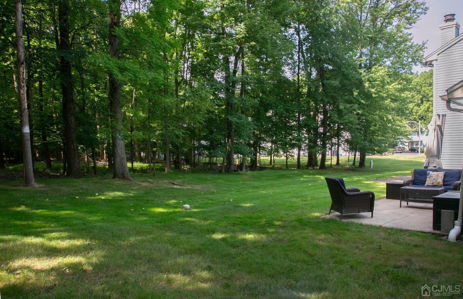 2301 Timber Oaks Road Edison, NJ 08820 - Photo 17 of 17 a view of a garden with trees