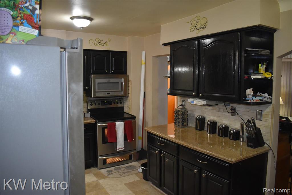 16060 Sumner Redford, MI 48239 - Photo 15 of 33