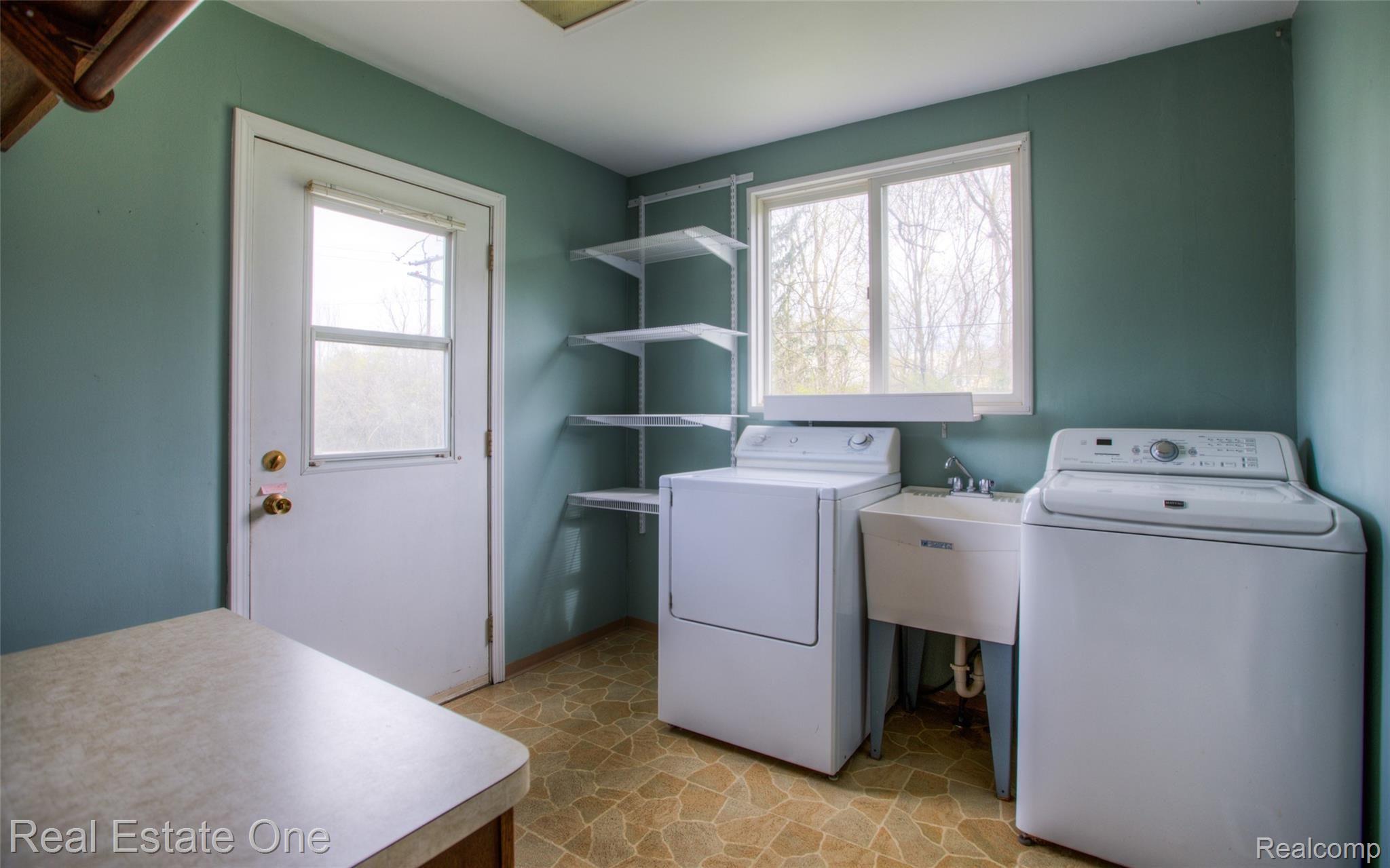 7828 Ridge Road North Canton, MI 48187 - Photo 28 of 28 -21.jpg