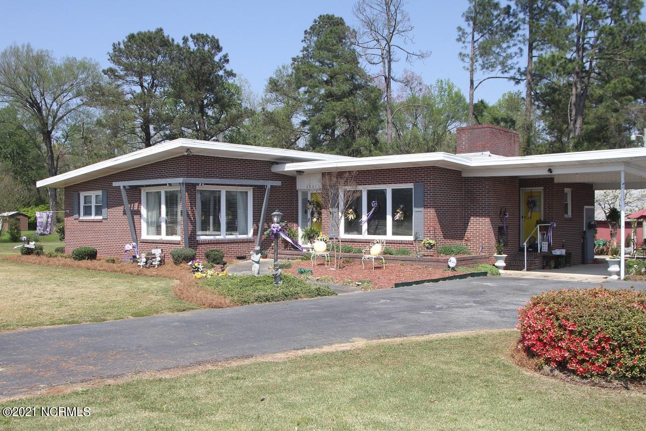 6681 Peacock Road Chadbourn, NC 28431 - Photo 2 of 35 IMG_5360