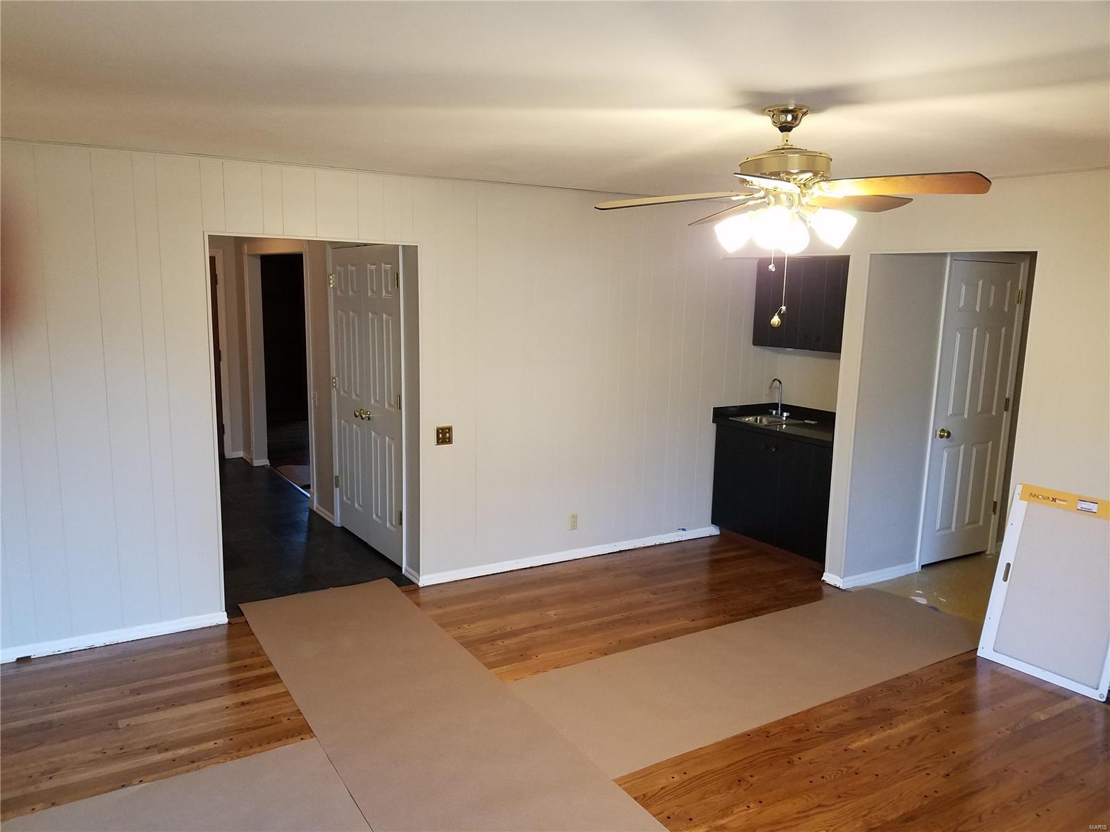 36 Ridgepoint Drive Chesterfield, MO 63017 - Photo 7 of 14 Gallery Image 7
