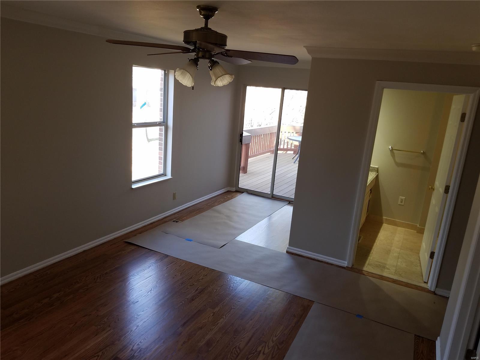 36 Ridgepoint Drive Chesterfield, MO 63017 - Photo 9 of 14 Gallery Image 9