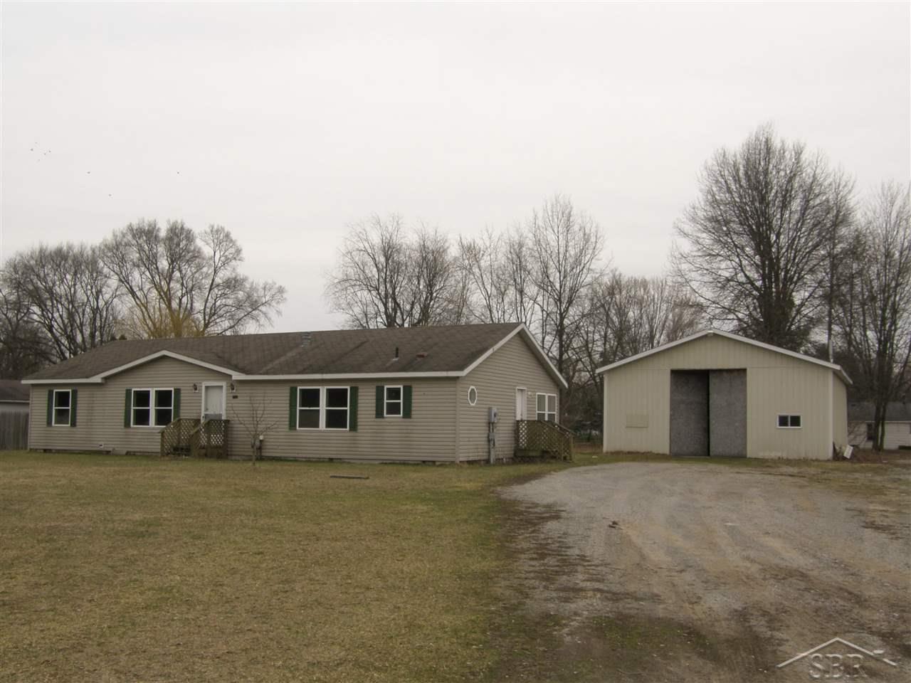 1860 Fosters Road Birch Run, MI 48415 - Photo 1 of 7 31274519.JPG